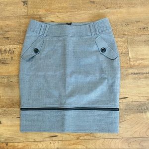 Bebe grey pencil skirt with zipper detail & lining